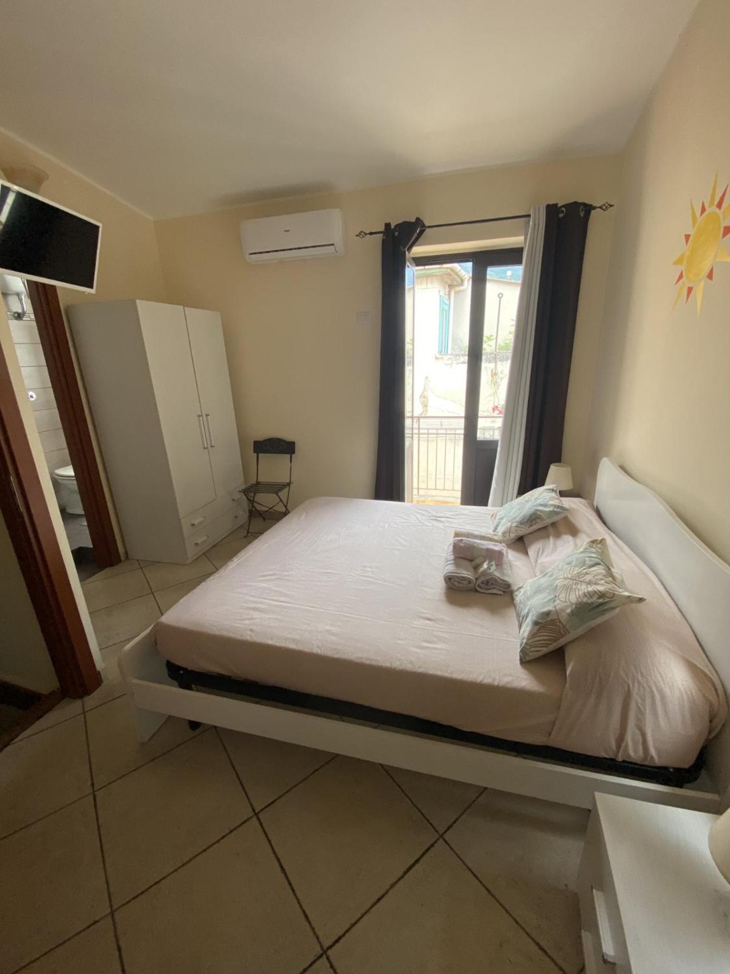 Scilla Sole Hotel Bagian luar foto